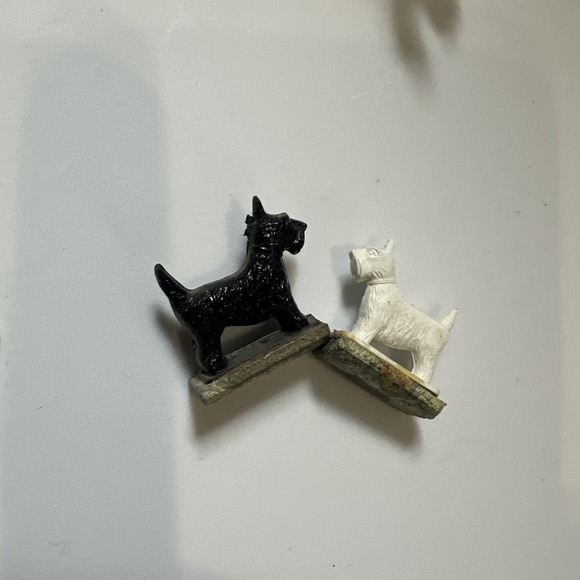 Vintage 1946 novelty toy "Tricky Dogs" likely reproduction Scottish Terrier - Picture 1 of 1
